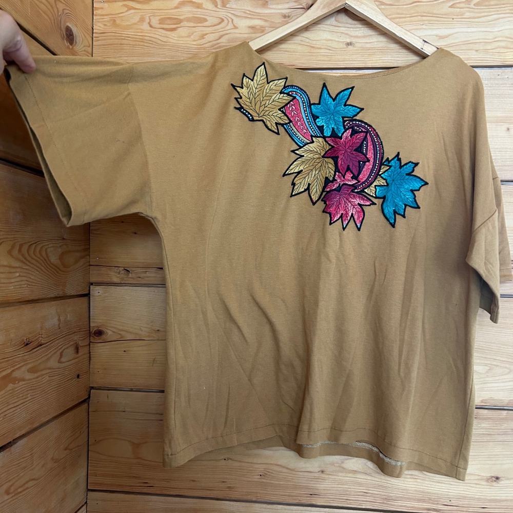 Vintage Maple Leaf Applique Top Women Large Mustard Yellow Dolman Sleeve MCM